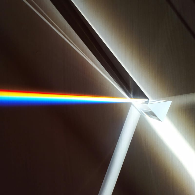 Light Transmission 98.6%